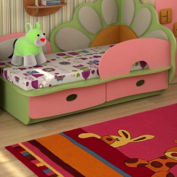 السرير مع الجانبين