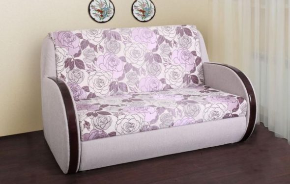 سرير أريكة صغيرة