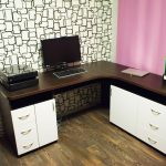 الفروق الدقيقة عند اختيار مكتب الكمبيوتر