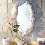 يجب أن يكون الزجاج مسطحًا للمرآة.