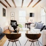 الأثاث الاسكندنافية البيضاء