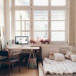 سرير من المنصات بيديك