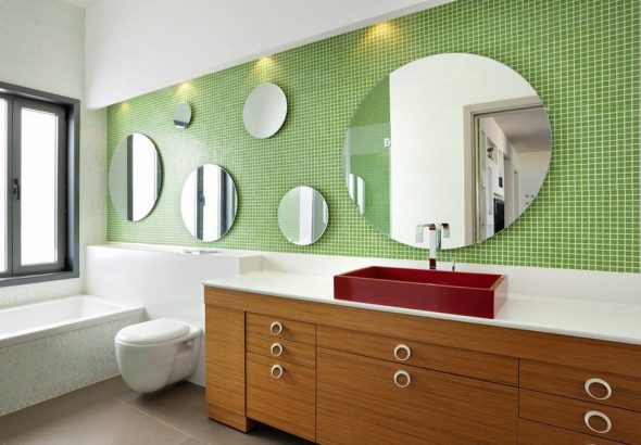 مرايا الحمام