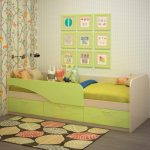 سرير الأطفال مع الجانبين