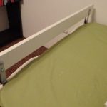 سرير مع الجانب آيك