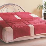 الأكورديون أريكة في الداخل