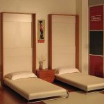 سريرين مفردين قابلين للطي