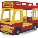 سرير بطابقين من 3 سنوات