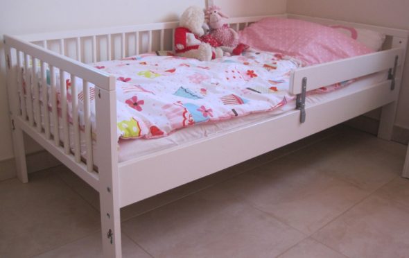 حافة السرير