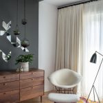 خزانة ذات أدراج خشبية