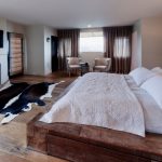 تصميم سرير خشبي