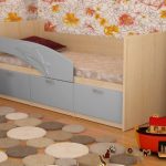 سرير الدلفين في الحضانة