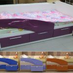 ألوان الدلفين السرير