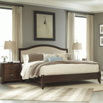 سرير على الطراز الحديث