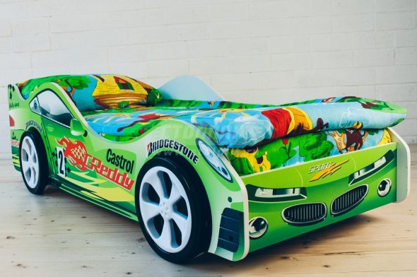 آلة كاتبة السرير