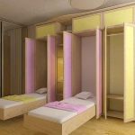 محولات الأسرة في غرفة النوم