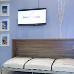 سرير مضمد للطي