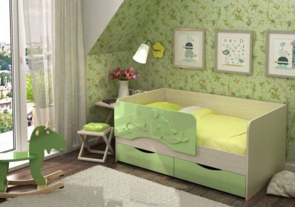 دولفين السرير مع صناديق