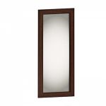 مرآة بسيطة في الردهة