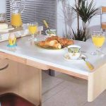 bàn cho một bức ảnh nhà bếp nhỏ