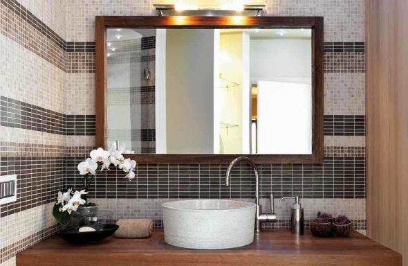 مرآة الحمام