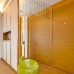 مرآة في الردهة الجدار الكامل