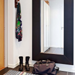 مرآة في الصورة المدخل