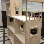 نصنع رفاً منزلياً للأطفال للكتب والألعاب