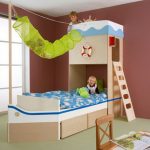 سرير الأطفال الأيدي 1