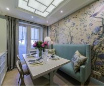 أريكة في المناطق الداخلية من المطبخ