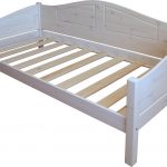 سرير مفرد من صنوبر كارليان