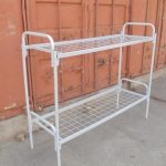 سرير للعمال من صورة الشركة المصنعة