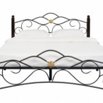 أسرة معدنية