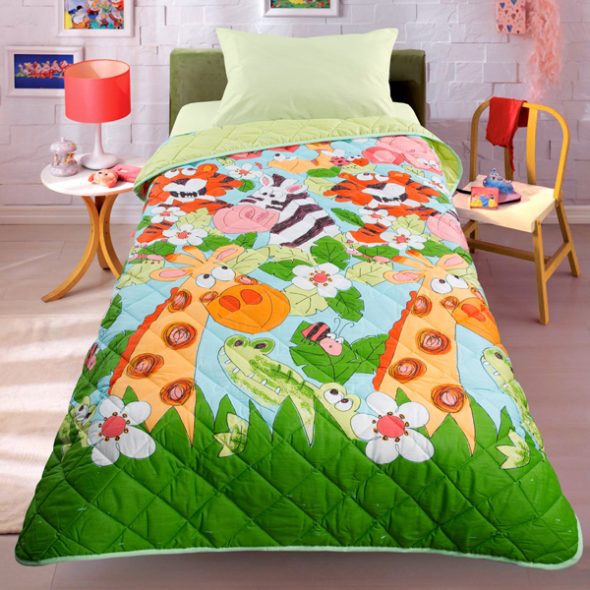 بطانية تغطي الغابة