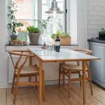 طاولة طعام قابلة للطي