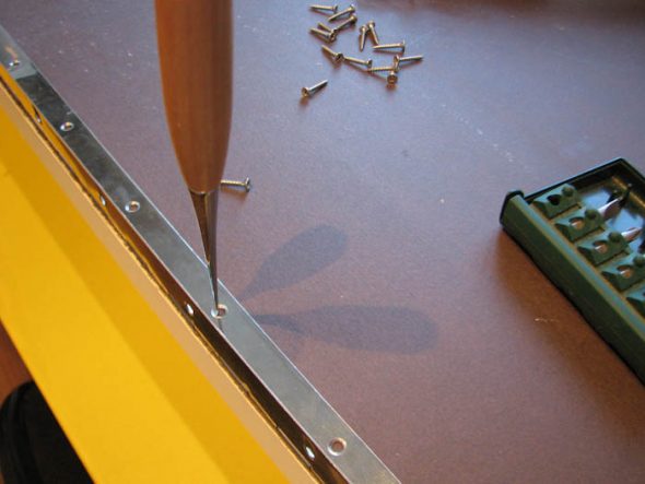 مفصلات البيانو