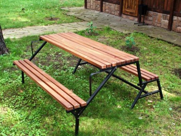 مقاعد الحديقة