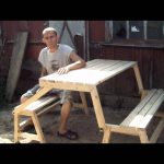 طاولة مقاعد