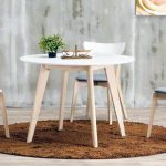 طاولة طعام ليون