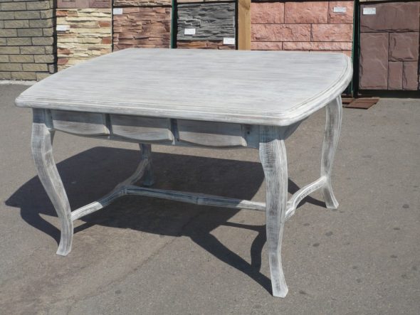 مبيض الجدول مع calkpasty