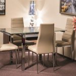 كراسي تناول الطعام