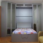 خزانة السرير في الداخل