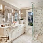 مرآة الحمام