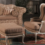 كرسي الإنجليزية البيج