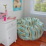 أثاث فرملس في صورة الغرفة