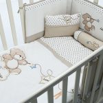 الجانبين سرير في الصورة