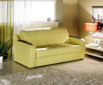 أريكة الأكورديون مع درج