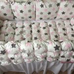 مصدات في المهد بأيديهم