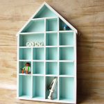 الجرف المنزل على الحائط