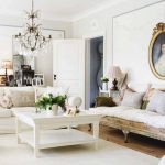 الخشب الذين تتراوح أعمارهم بين جيدا في الداخل